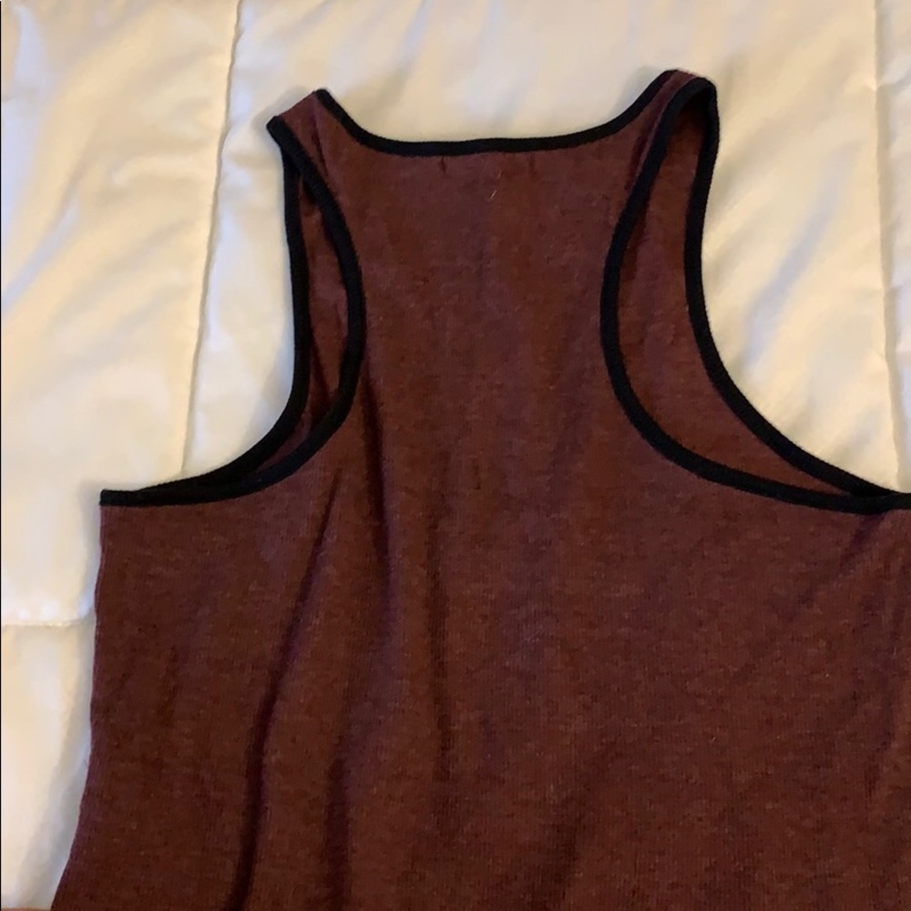 Cropped & Ribbed Tank - Picture 3 of 3